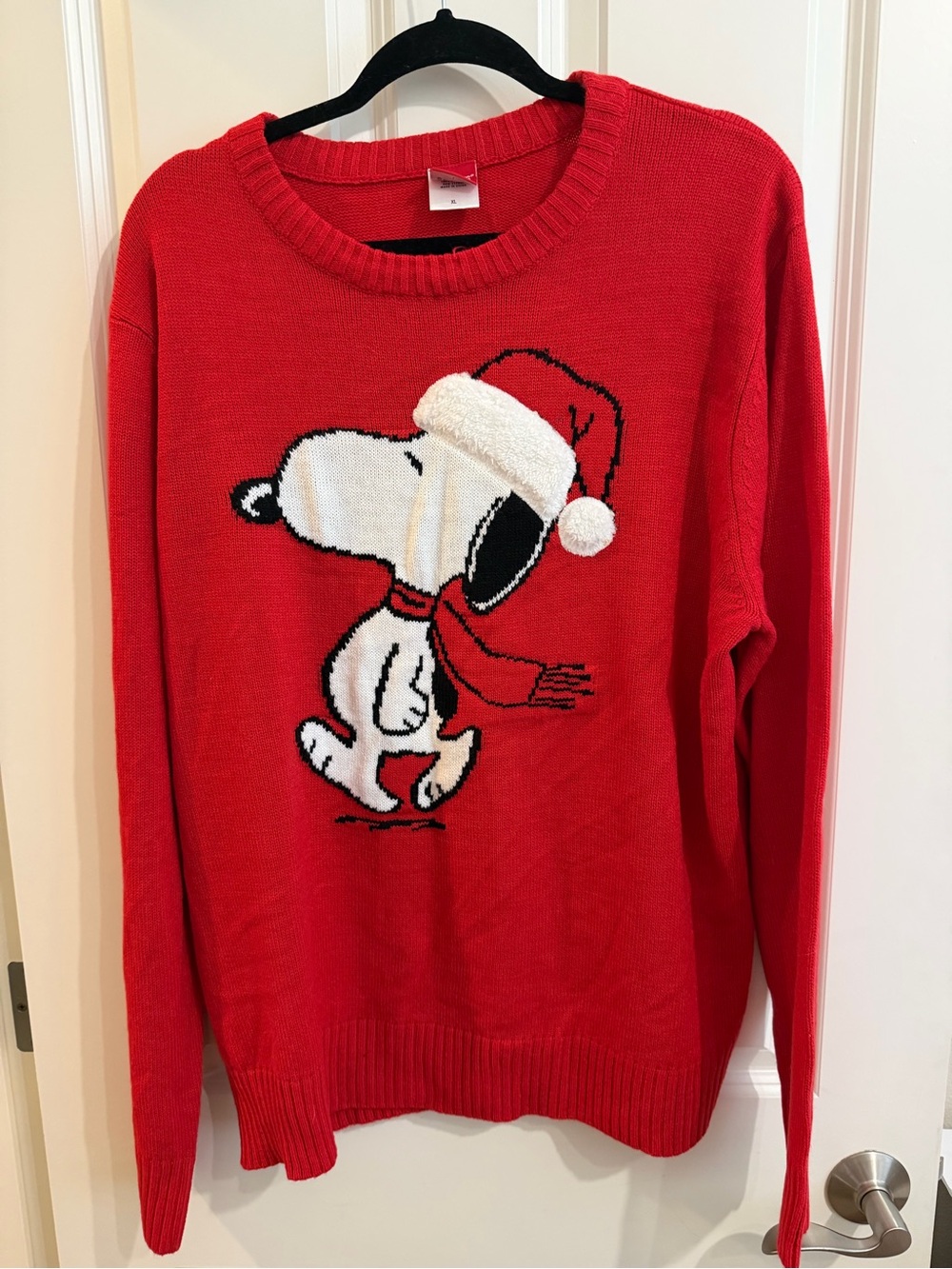 Peanuts Christmas sweater size XL